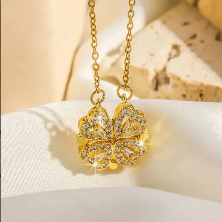 Magnetic Four-Leaf Clover Heart Necklace